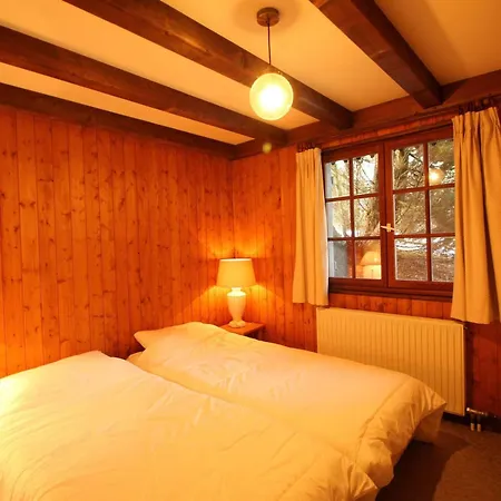 Chalet 4 Sur Pistes Débutants Avec Balcon Et Parking, à 350m Des Commerces - Fr-1-572-196 Arâches